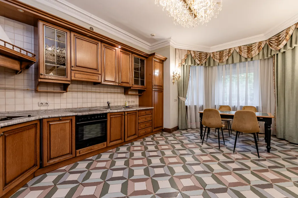 Коттедж с бассейном и сауной в Красногорске