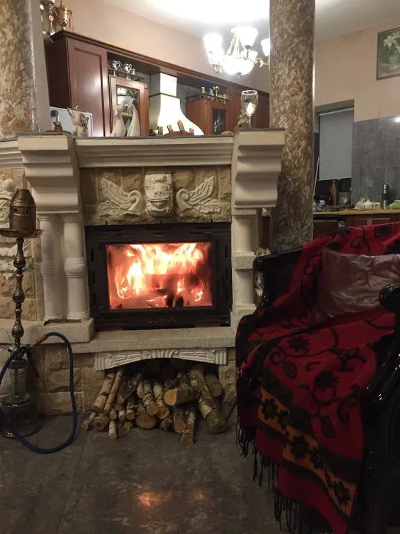 Коттедж с баней и джакузи рядом с горками