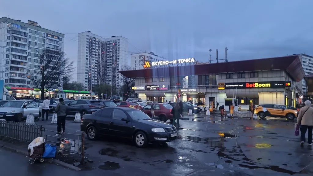 Красивая квартира в зелёном районе с удобствами, для семьи