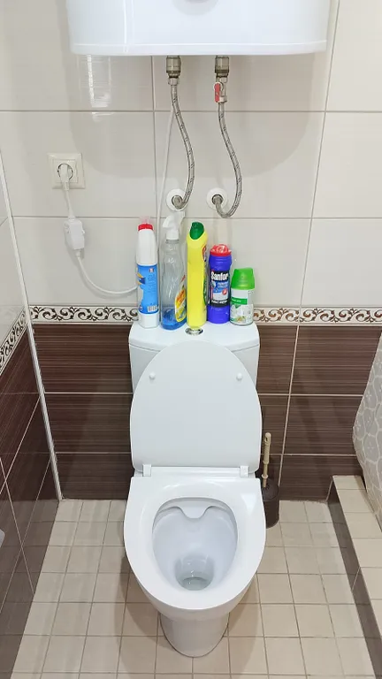 Уютный домик у озера