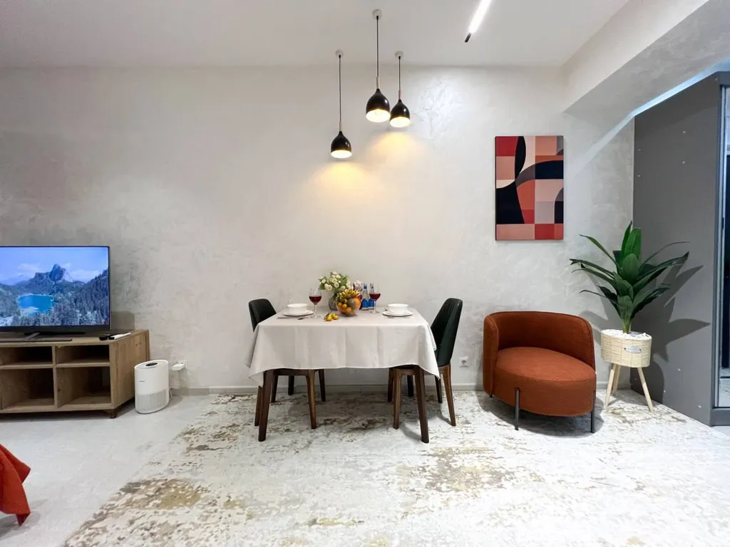 Уютная дизайнерская студия с панорамным видом на центр Ташкента