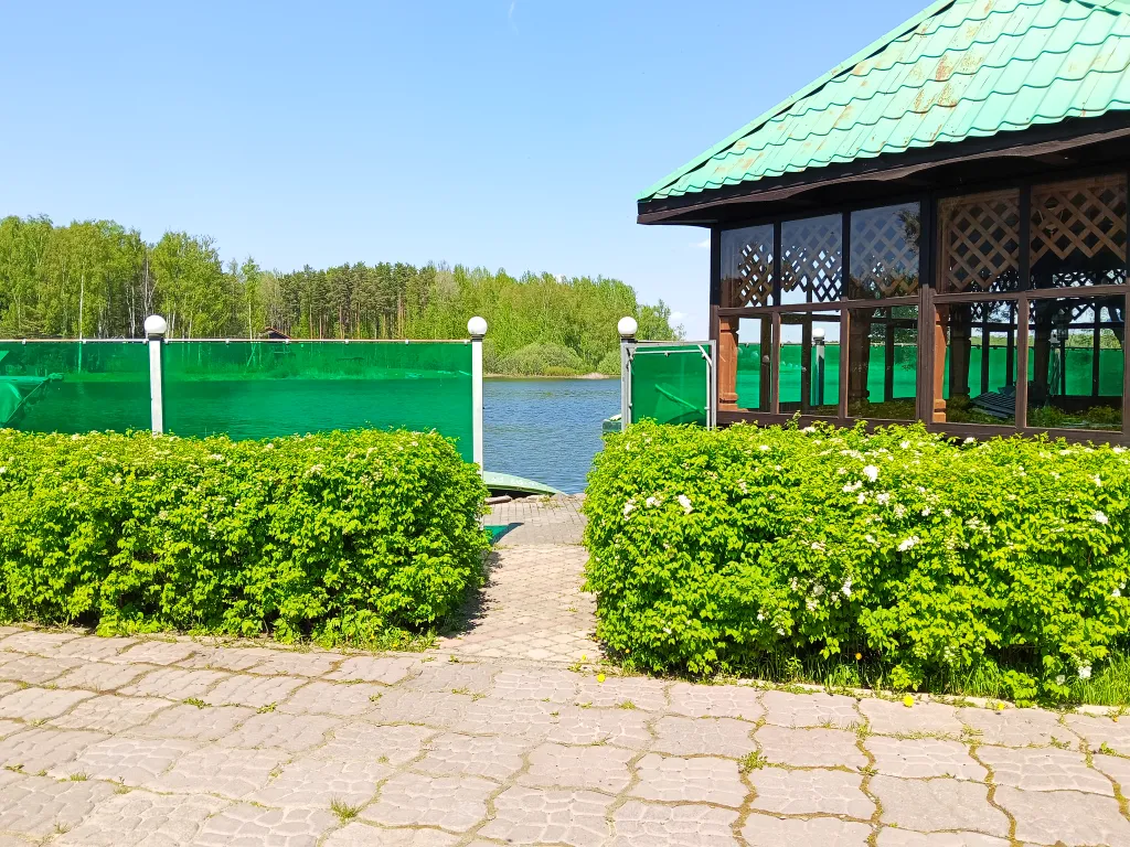 Дом на берегу