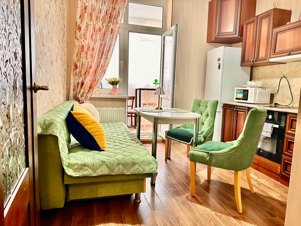 Квартира Квартира в районе парка Галицкого с видом на стадион — Краснодар