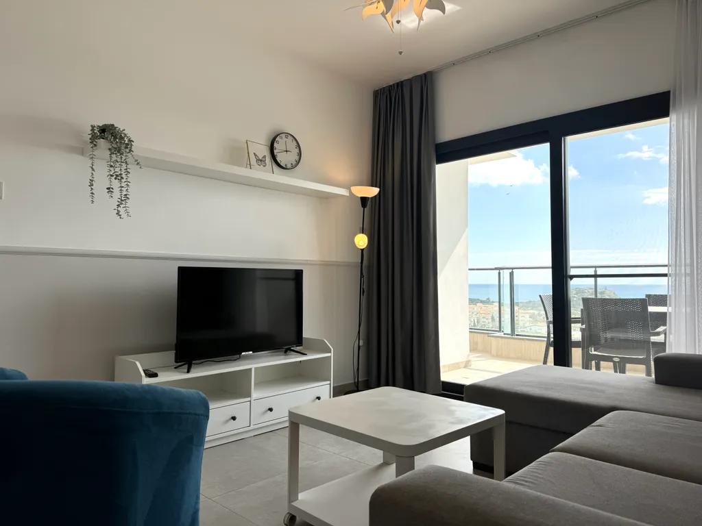 Квартира Стильные апартаменты с видом на море — аренда посуточно в Искеле