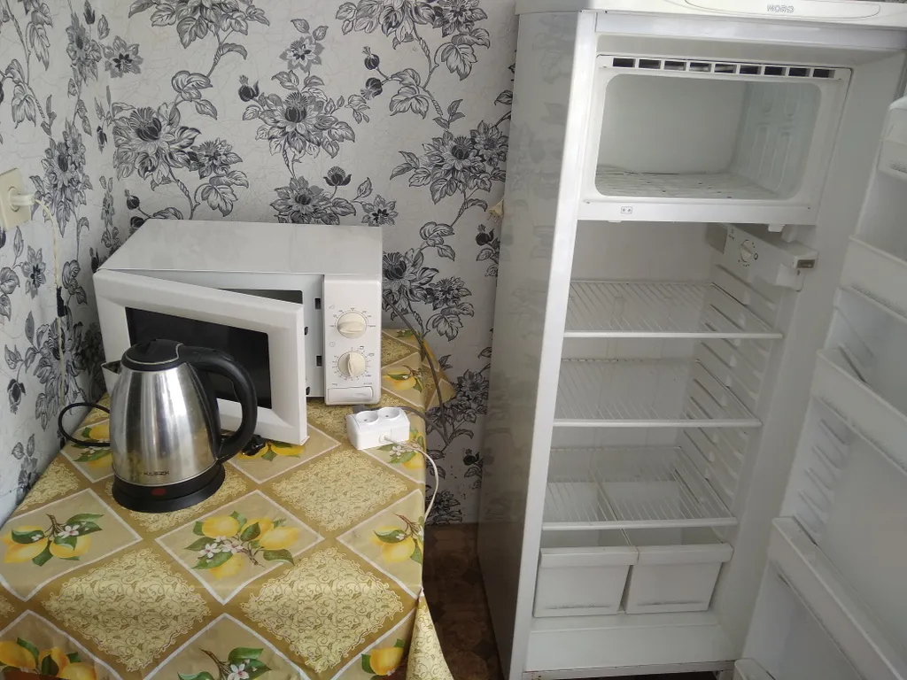 Квартира Тихая двухкомнатная квартира на 1 этаже — Лабинск