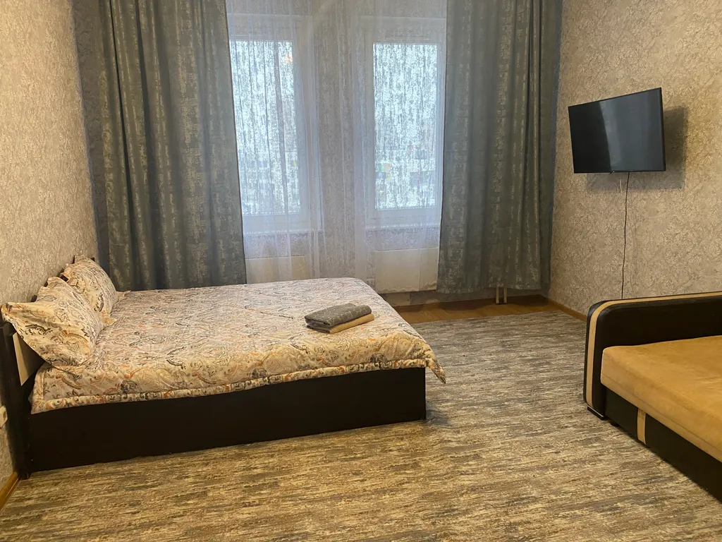 Квартира кузнечики