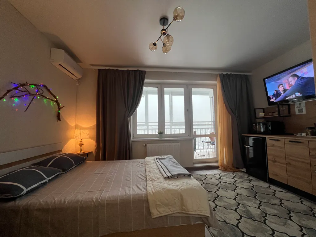 Студия с видом на Каму