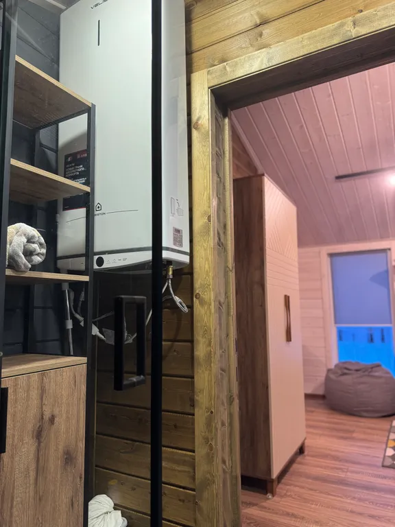 Коттедж Домик на поляне — Светлое