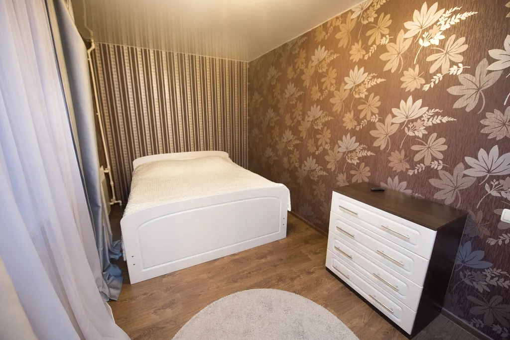 2К напротив Свято-Введенского монастыря