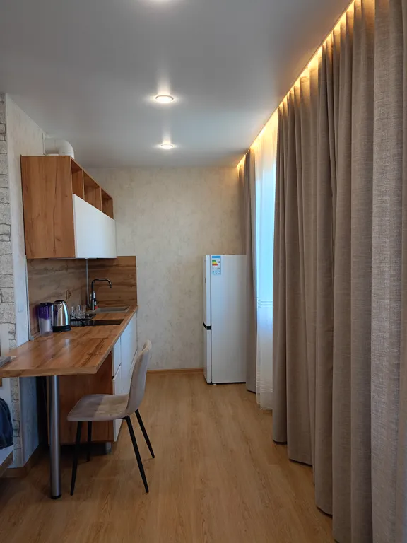 Уютная студия в Новокомарова