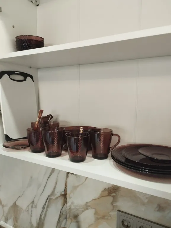 Новая квартира с хорошим ремонтом . Метро Котельники рядом.