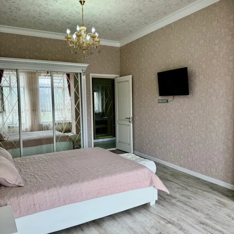 Роскошные трёхкомнатные апартаменты