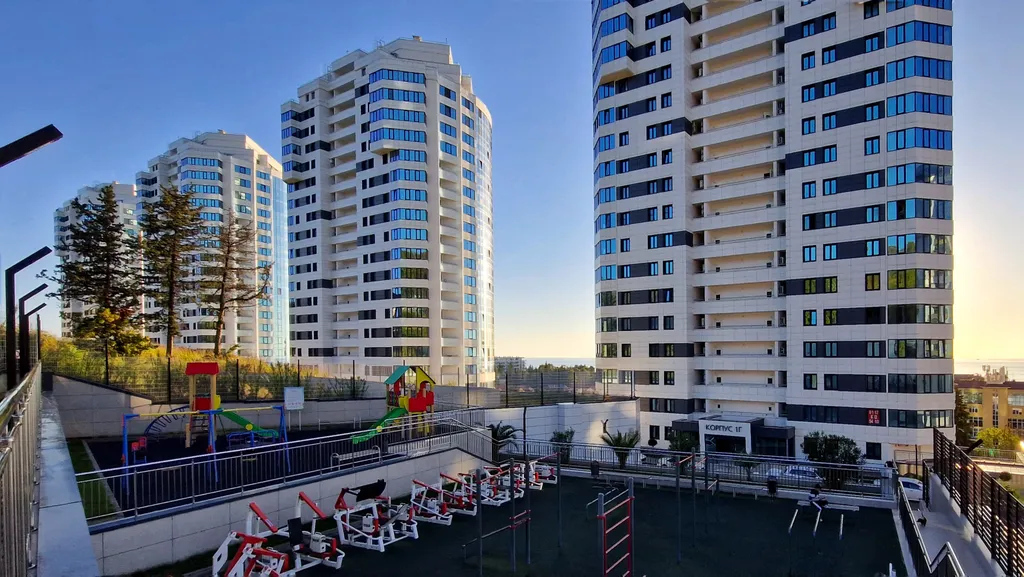 Квартира Двухкомнатная квартира у моря с бассейном — Адлер