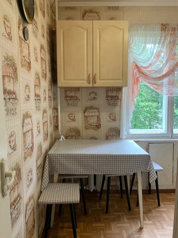 Простая уютная квартира в хорошем районе