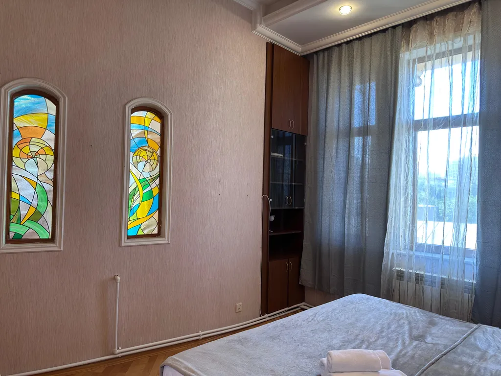 Shakespaere apartment