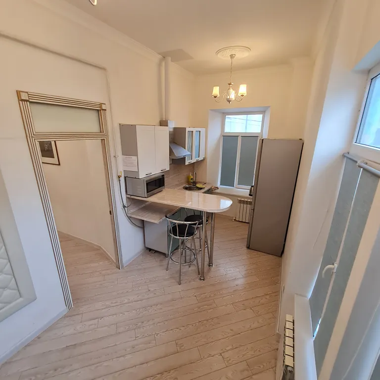 Квартира с видом на набережную у Кремля