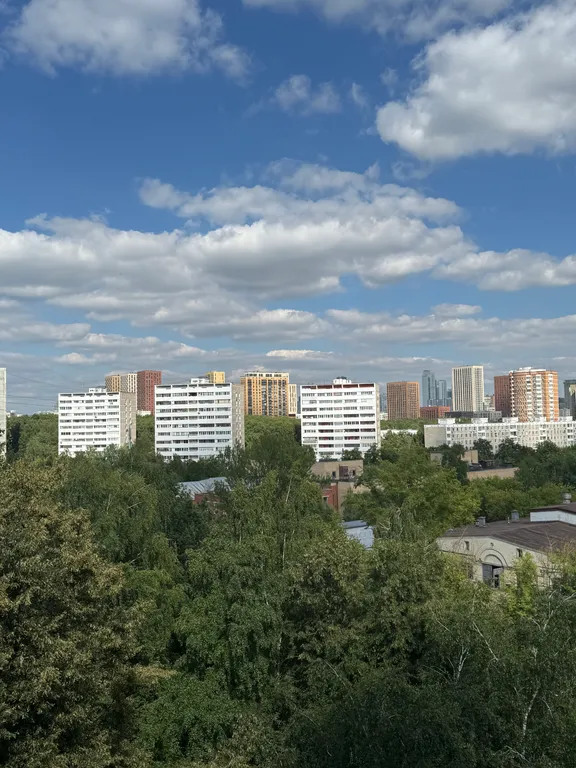 Квартира около больницы с красивым видом