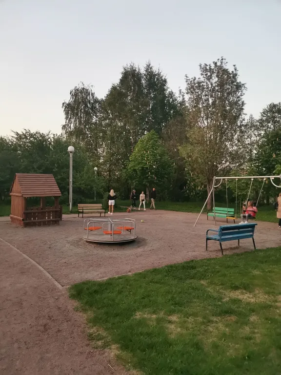 Уютная квартира у озера в черте города