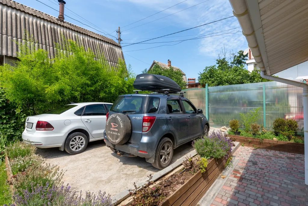 Уютный номер в тихом районе