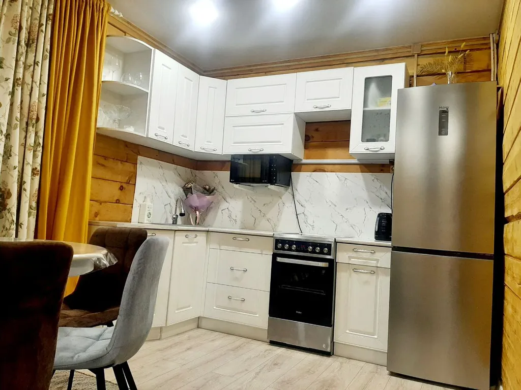 Комфортабельный просторный, кедровый коттедж на Усадьбе у костра