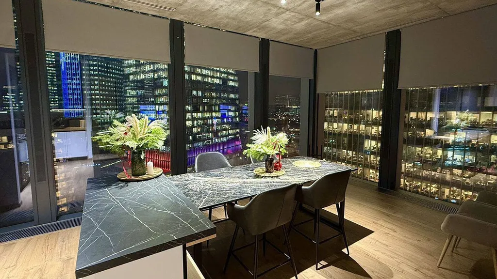 Угловой апартамент с Кинотеатром и Sony PSP