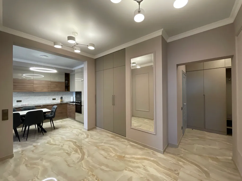 Квартира 3-комнатная с видом на море, дизайнерский ремонт