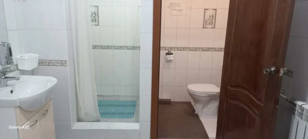 Уютный номер в семейном мини-отеле недалеко от парка Галицкого