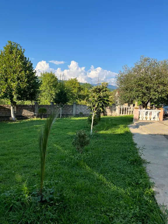 Коттедж Лучана с видом на горы