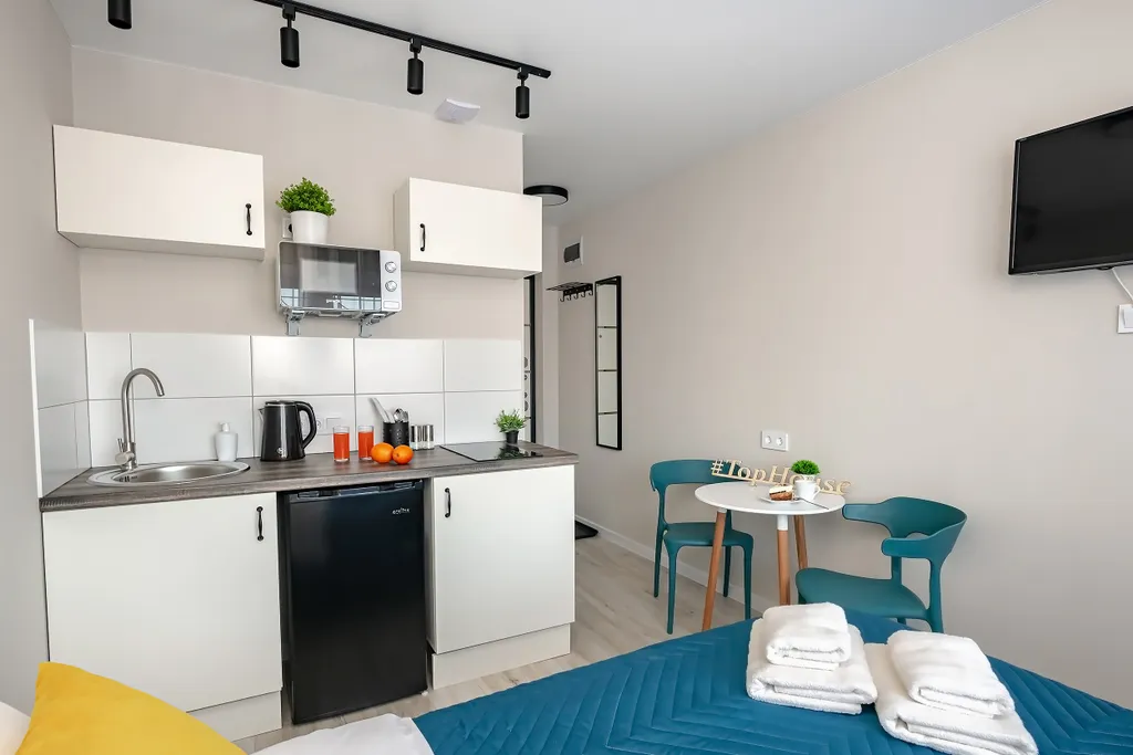 Современная студия с новым ремонтом