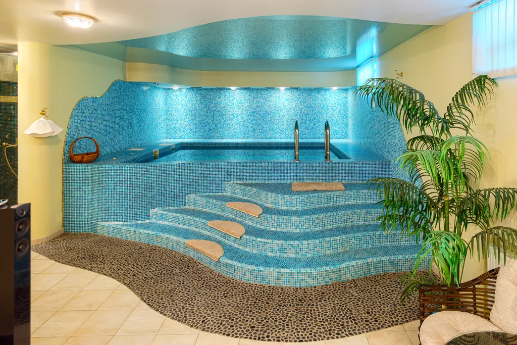 Элитный коттедж с бассейном