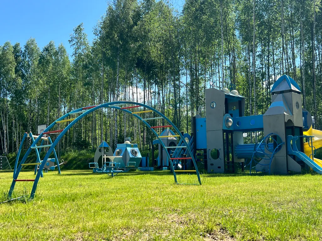 Уютный дом в лесном массиве недалеко от реки