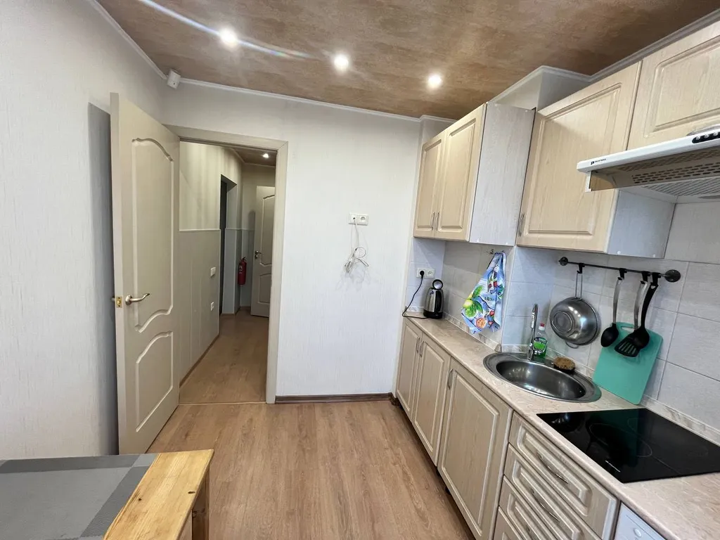 Двухкомнатная квартира с красивым видом на город