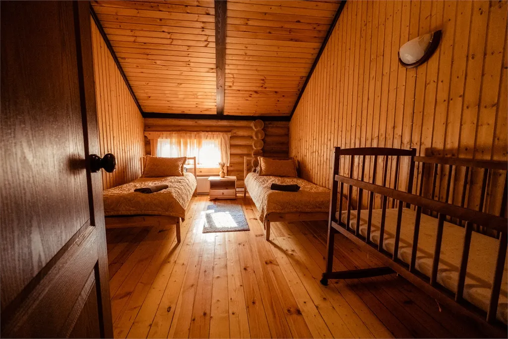 9-комнатный Дом