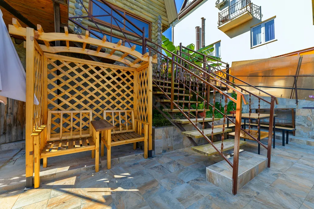 Эко-дом из Сруба с бассейном