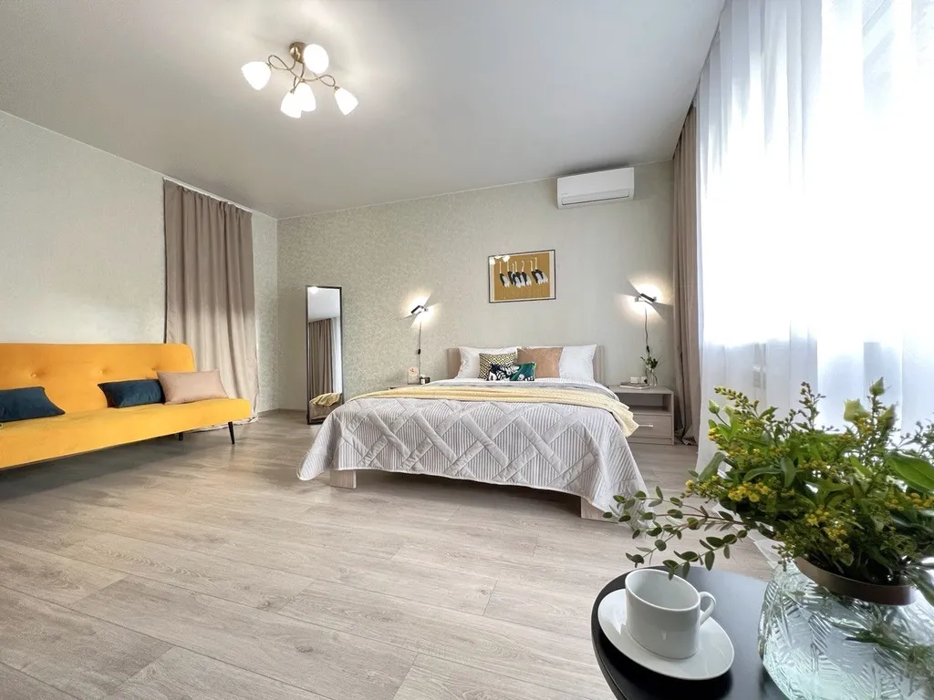 Квартира Квартира Sunny house 2шка студия с качелями на панорамной лоджии — Новосибирск