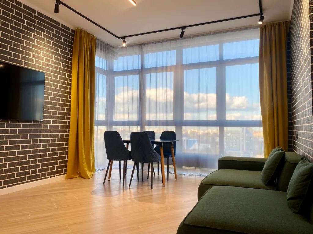 Уникальная квартира с панорамным видом и проектором