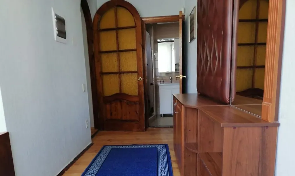 Домик с беседкой