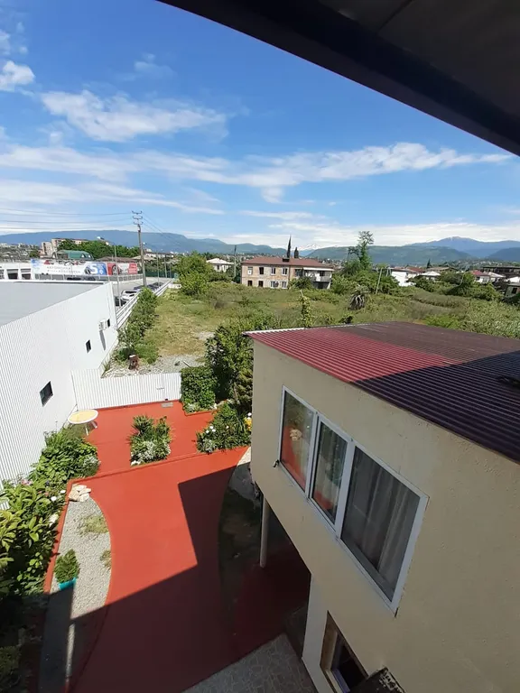 Комната под ключ на первом этаже с кондиционером