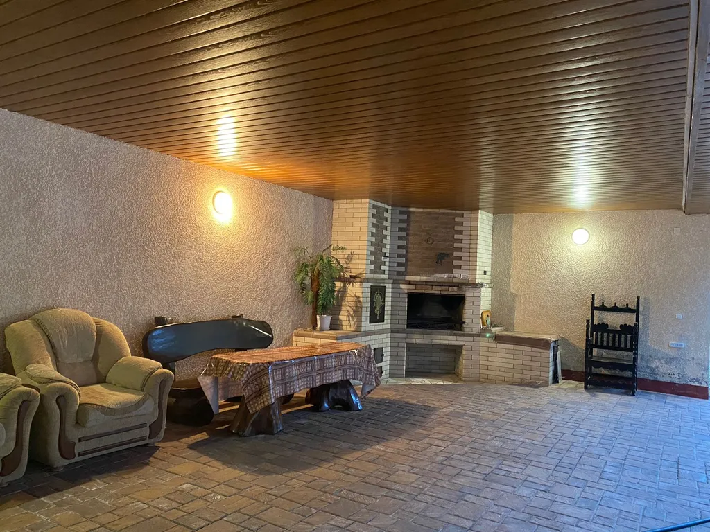 Уютный домик в сказочном месте