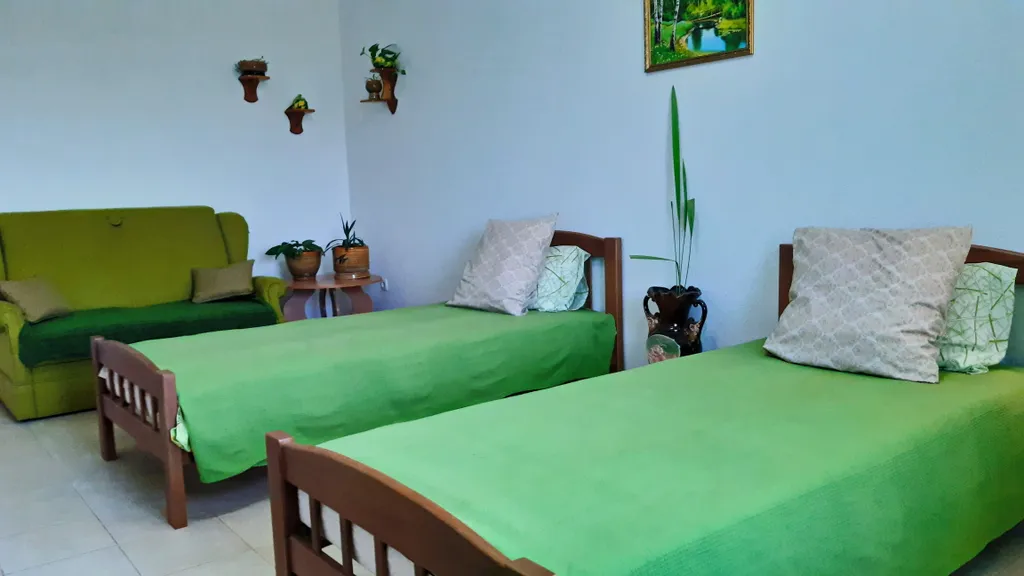 7-комнатный Дом