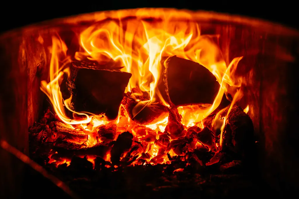 Коттедж с баней на дровах и купелью