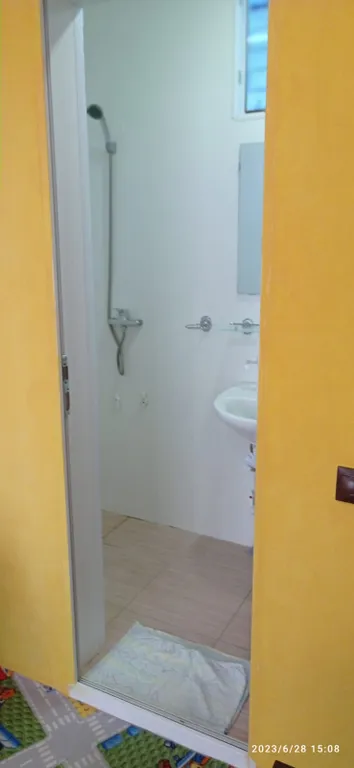 Номер на первом этаже с двумя отдельными кроватями