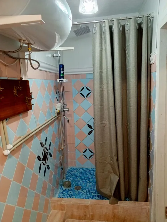 Квартира Отдельная комната с удобствами и двориком в центре — Сухум