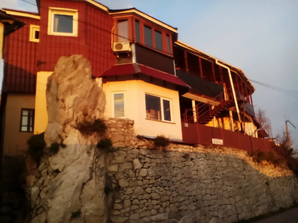 Видовая уютная студия с террасой