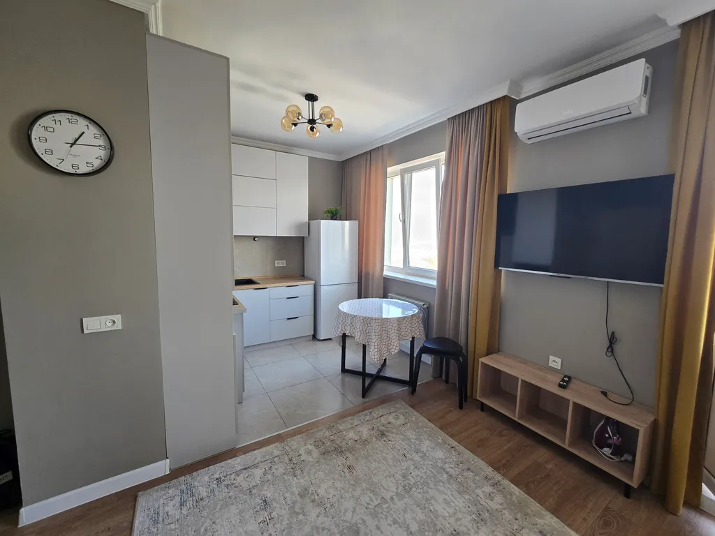 Квартира Уютная однокомнатная квартира студия в жк Палладиум с  видом на горы — Алматы