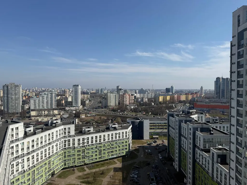 Светлая квартира в центре в современном Миниполисе Каскад