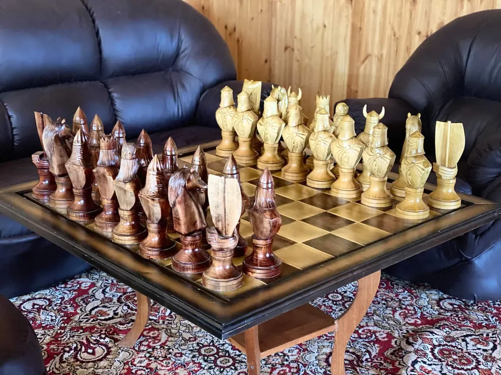 Русская усадьба, бревенчатый 2-х этажный дом с баней