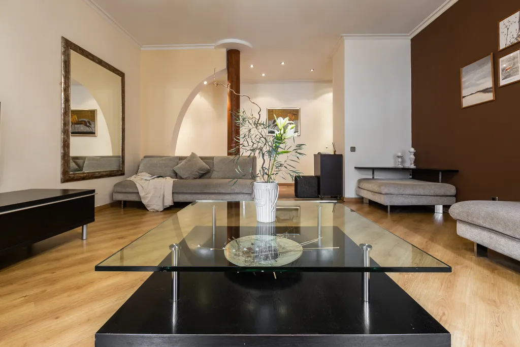 Всё рядом: мосты, музеи, парки