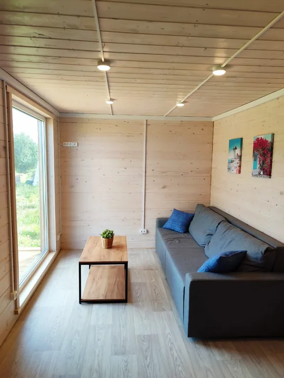 Коттедж Домик около Красного села с видом на поле и лошадок — Санкт-Петербург