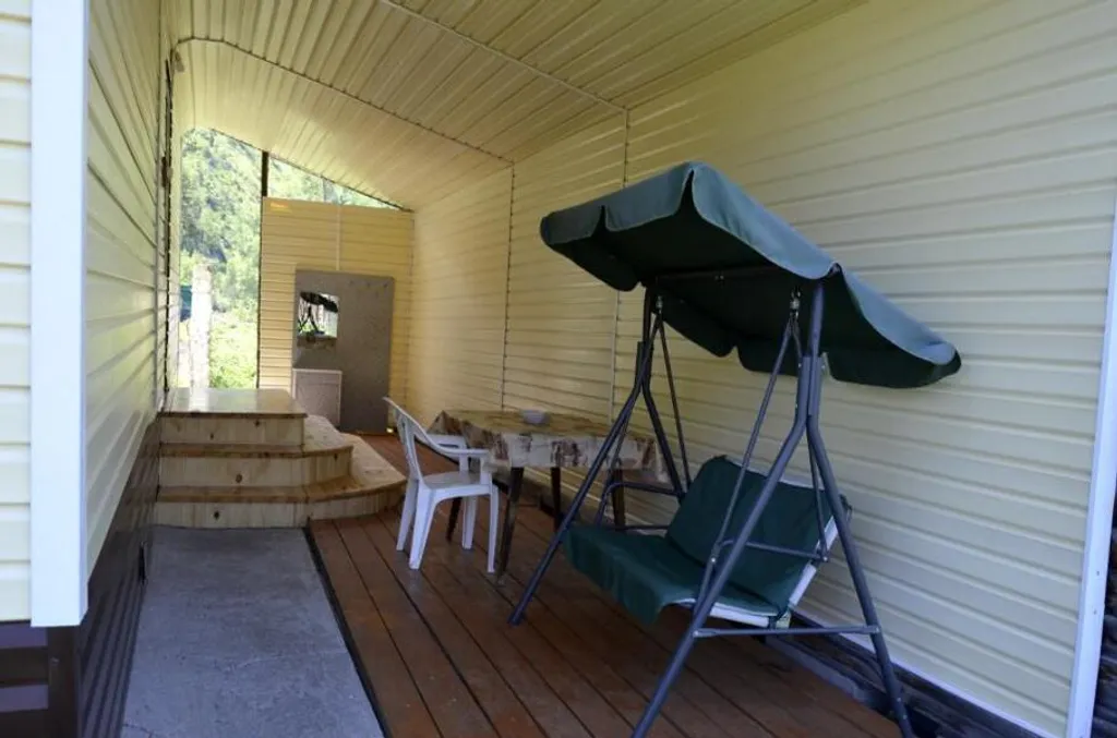 Дом на берегу реки Катунь